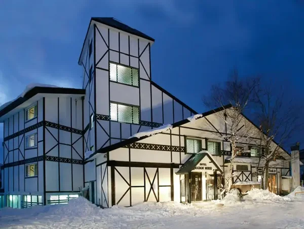 夜発バス/新宿・池袋発 マダムミレー 斑尾高原スキー場 1泊につきマウンテンパス(タングラム共通券)・リフト1日券付|★★夕食は鍋食べ放題!ゲレンデを満喫した後は鍋できまり!!★★1